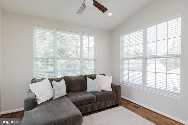 8402 STANSBURY LAKE DR, Baltimore, MD 21222