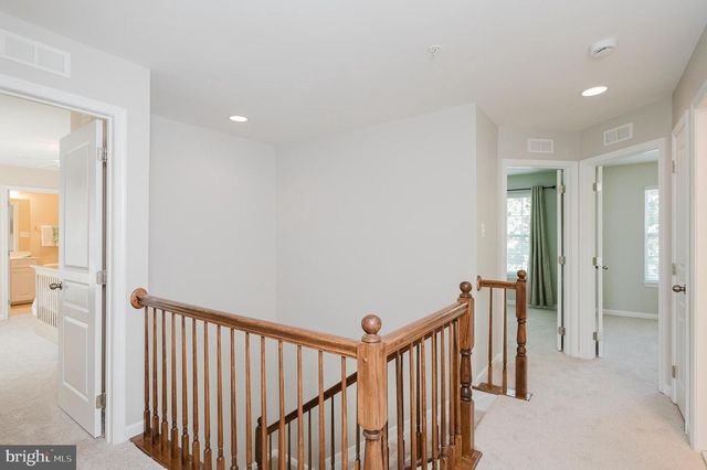 8402 STANSBURY LAKE DR, Baltimore, MD 21222