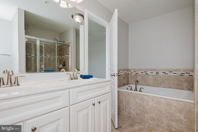 8402 STANSBURY LAKE DR, Baltimore, MD 21222