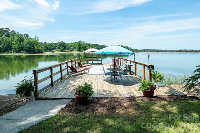 46842 Beach Road, New London, NC 28127