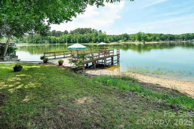 46842 Beach Road, New London, NC 28127