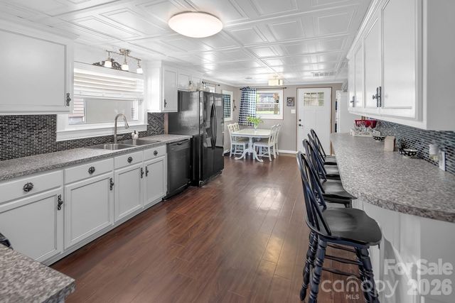 46842 Beach Road, New London, NC 28127