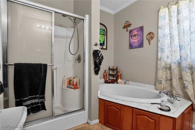 2808 34th ST SW, Lehigh Acres, FL 33976