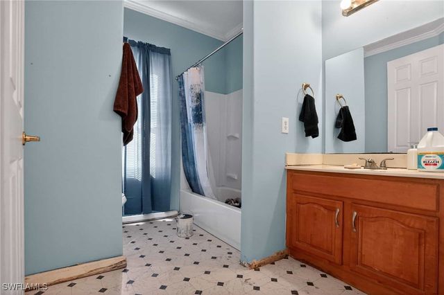 2808 34th ST SW, Lehigh Acres, FL 33976