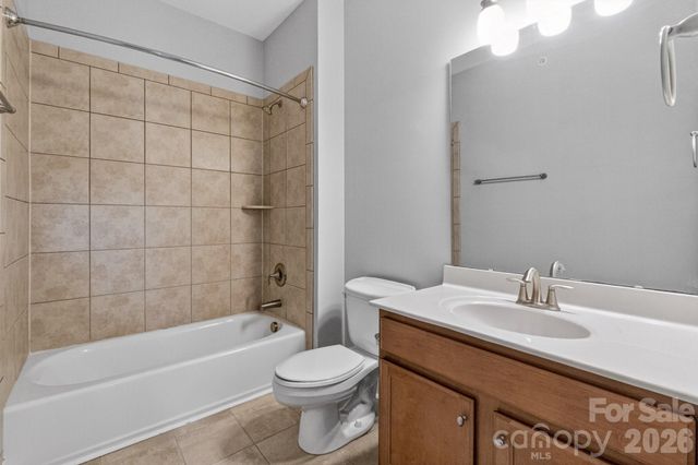 262 Harbour Place Drive 15, Davidson, NC 28036