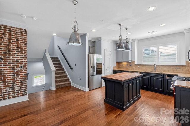 262 Harbour Place Drive 15, Davidson, NC 28036