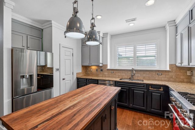 262 Harbour Place Drive 15, Davidson, NC 28036