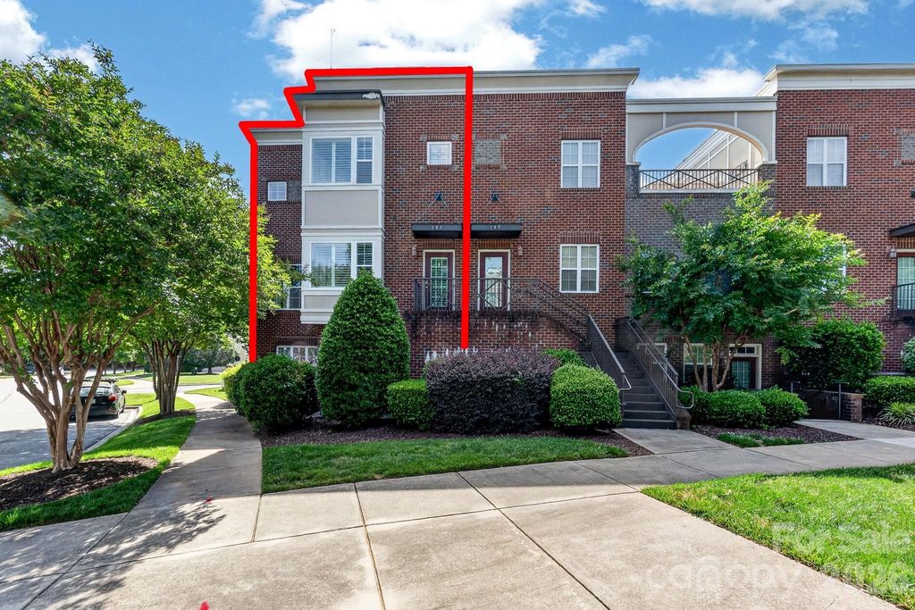 262 Harbour Place Drive 15, Davidson, NC 28036