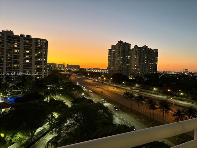 3300 NE 192nd St 906, Aventura, FL 33180