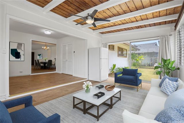 4529 Mahie Street, Honolulu, HI 96818