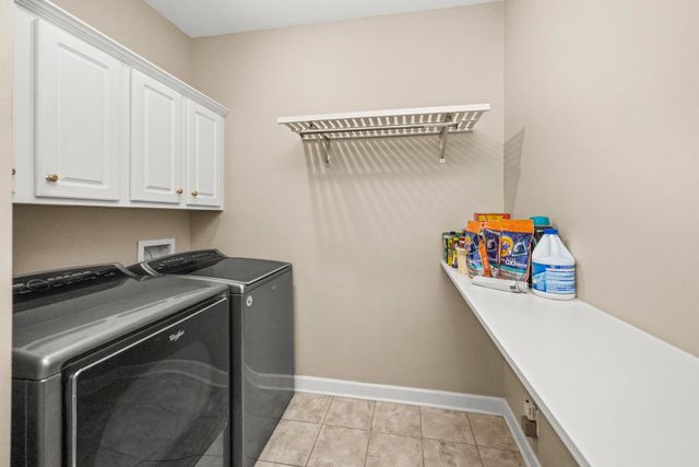 1001 Peck Pl, Hendersonville, TN 37075