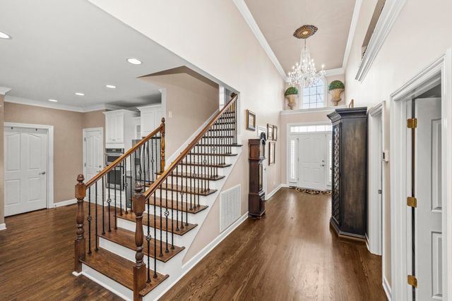 1001 Peck Pl, Hendersonville, TN 37075