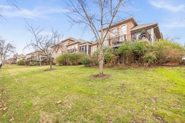 1001 Peck Pl, Hendersonville, TN 37075