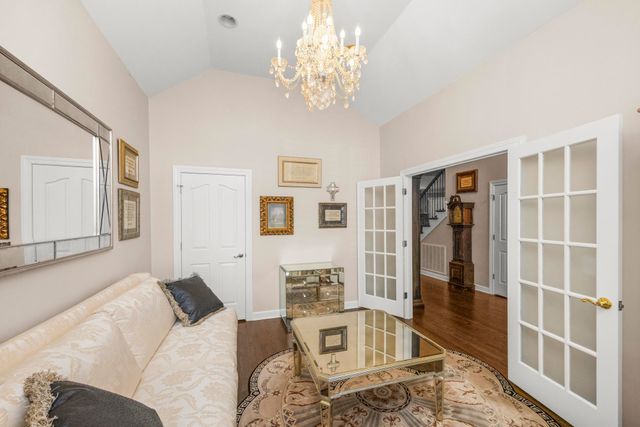 1001 Peck Pl, Hendersonville, TN 37075