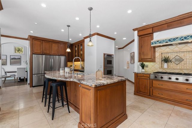 16 Mariposa, Rancho Santa Margarita, CA 92679