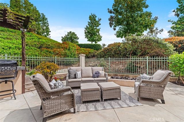 16 Mariposa, Rancho Santa Margarita, CA 92679