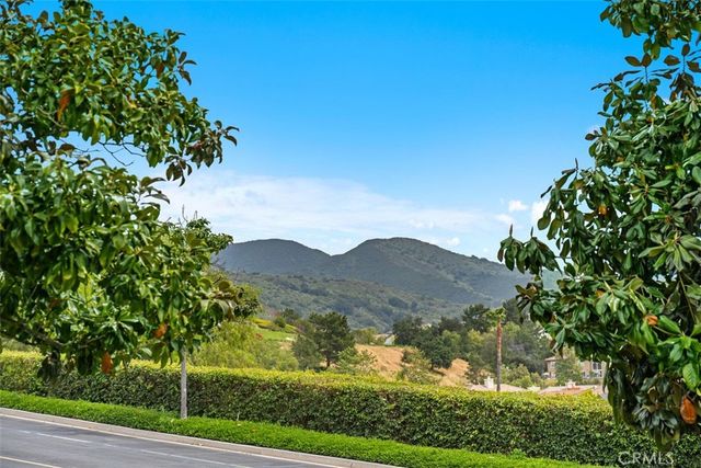 16 Mariposa, Rancho Santa Margarita, CA 92679