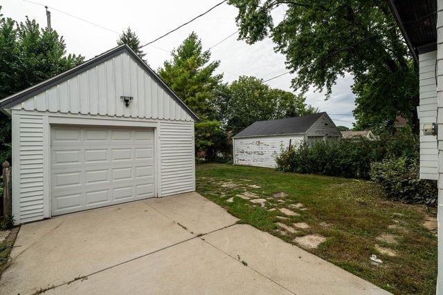 2945 N 73rd STREET, Milwaukee, WI 53210
