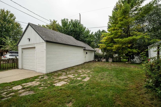 2945 N 73rd STREET, Milwaukee, WI 53210