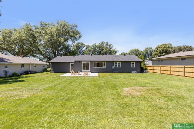 2605 S 87 Avenue, Omaha, NE 68114