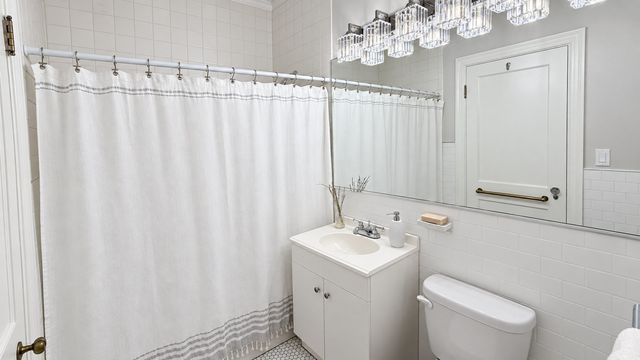 354 N Main St 306, Andover, MA 01810