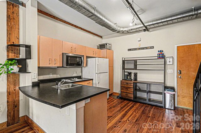 3205 N Davidson Street 202, Charlotte, NC 28205