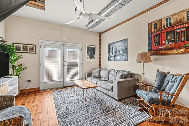 3205 N Davidson Street 202, Charlotte, NC 28205