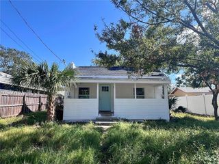 368 6TH STREET NW, Largo, FL 33770