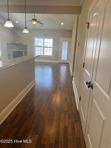 1920 Leighton Drive A, Greenville, NC 27834