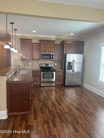 1920 Leighton Drive A, Greenville, NC 27834