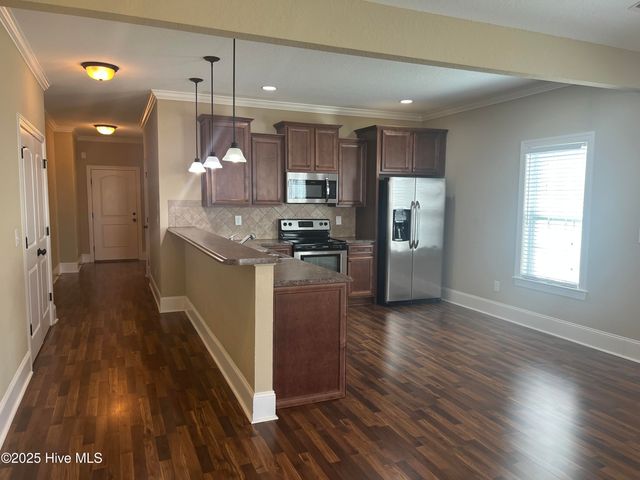 1920 Leighton Drive A, Greenville, NC 27834