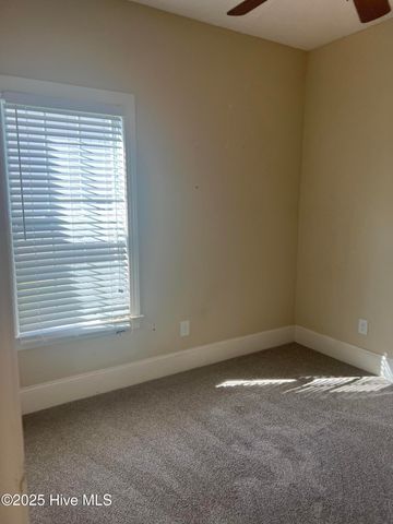 1920 Leighton Drive A, Greenville, NC 27834