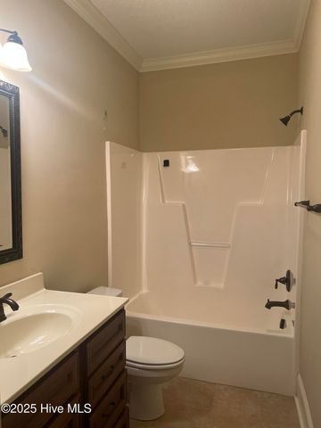 1920 Leighton Drive A, Greenville, NC 27834