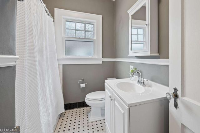 211 Greenwood Circle, Decatur, GA 30030