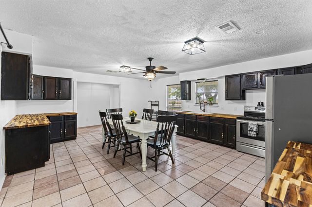 10717 County Road 507, Venus, TX 76084