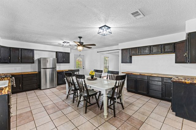 10717 County Road 507, Venus, TX 76084
