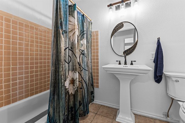 10717 County Road 507, Venus, TX 76084