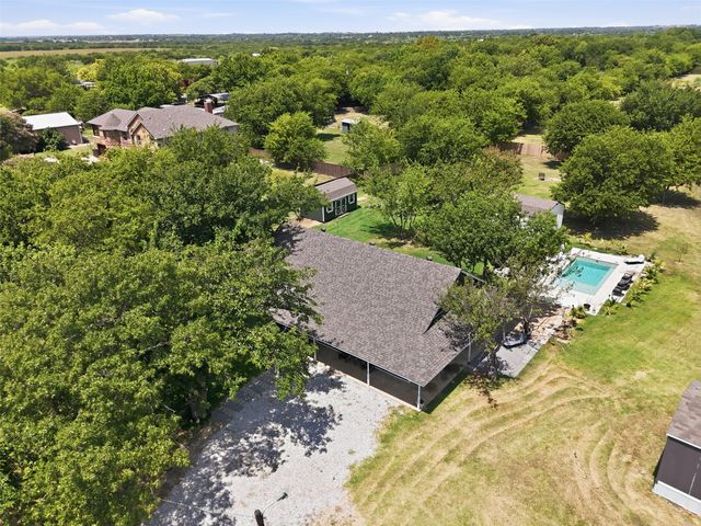 10717 County Road 507, Venus, TX 76084