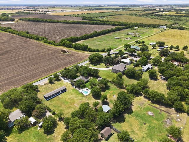 10717 County Road 507, Venus, TX 76084