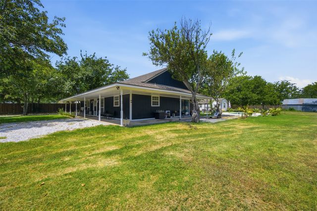 10717 County Road 507, Venus, TX 76084