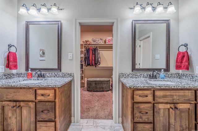 8 Winterberry Drive, Greenbrier, AR 72058