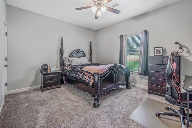 8 Winterberry Drive, Greenbrier, AR 72058