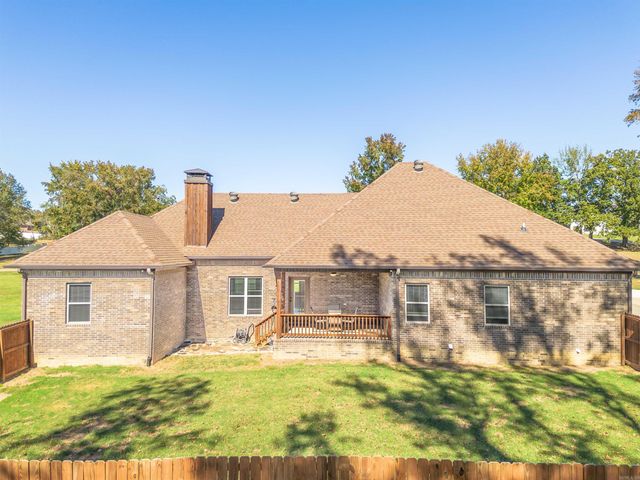 8 Winterberry Drive, Greenbrier, AR 72058