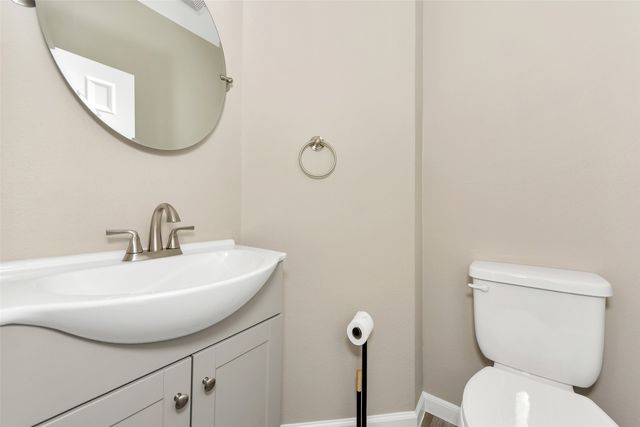 857 SUMMIT POINTE, Lewisville, TX 75077