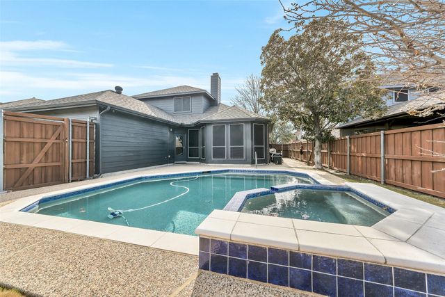 857 SUMMIT POINTE, Lewisville, TX 75077