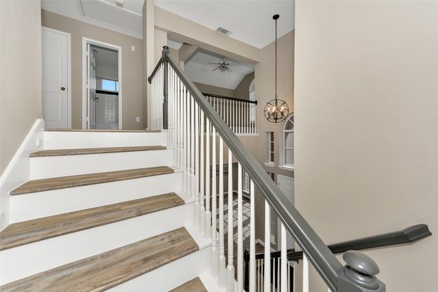 857 SUMMIT POINTE, Lewisville, TX 75077