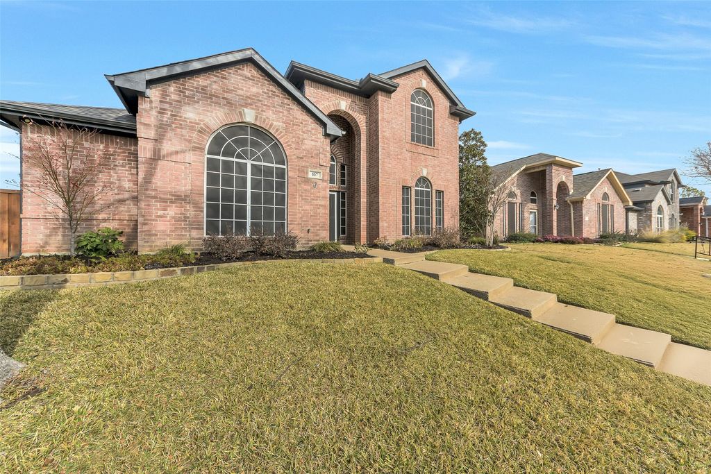 857 SUMMIT POINTE, Lewisville, TX 75077