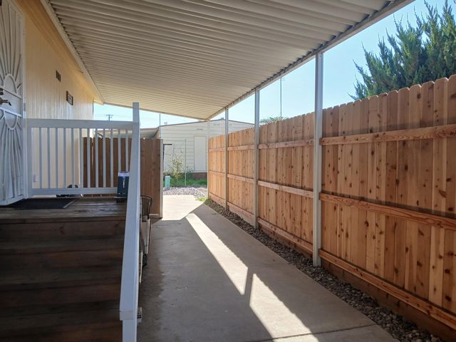 314 N Albert 42, Exeter, CA 93221