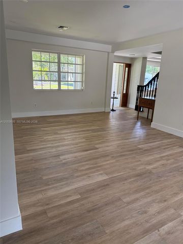 8320 SW 161st St, Palmetto Bay, FL 33157