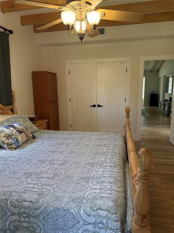 8320 SW 161st St, Palmetto Bay, FL 33157